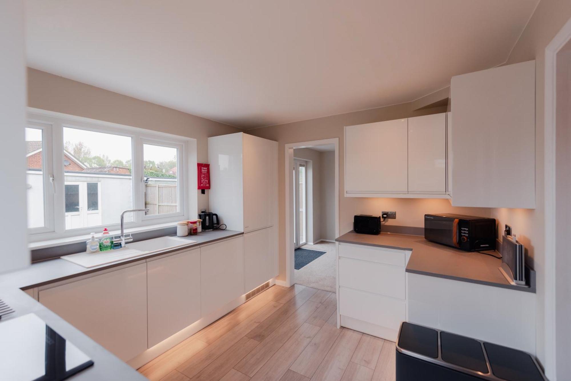 Luxury Recently Renovated 3 Bedroom Home In Sandwich Kent Exteriör bild